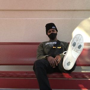 Meet your Posher, Devonte